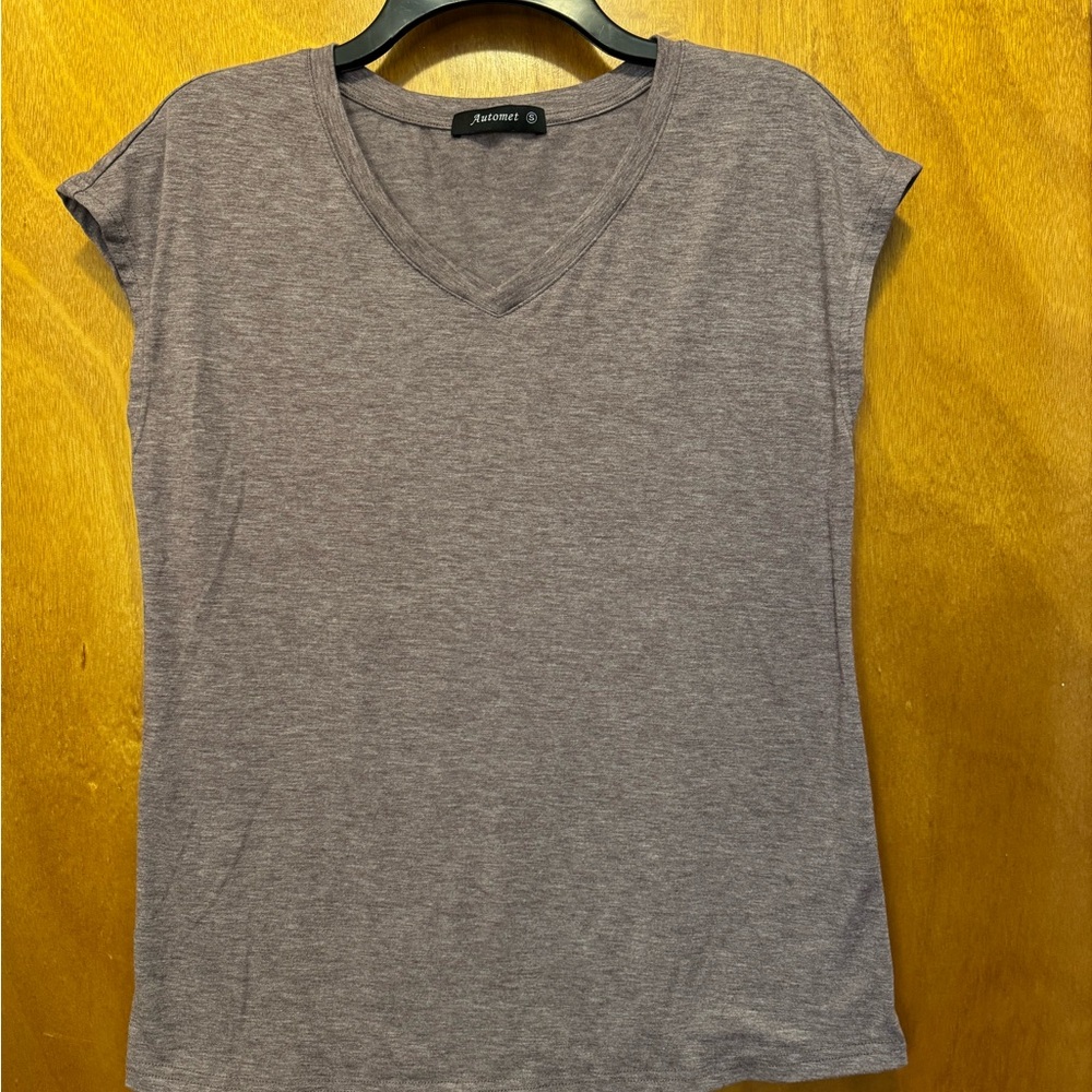 Automet Plum Heathered Women's V-Neck Tee